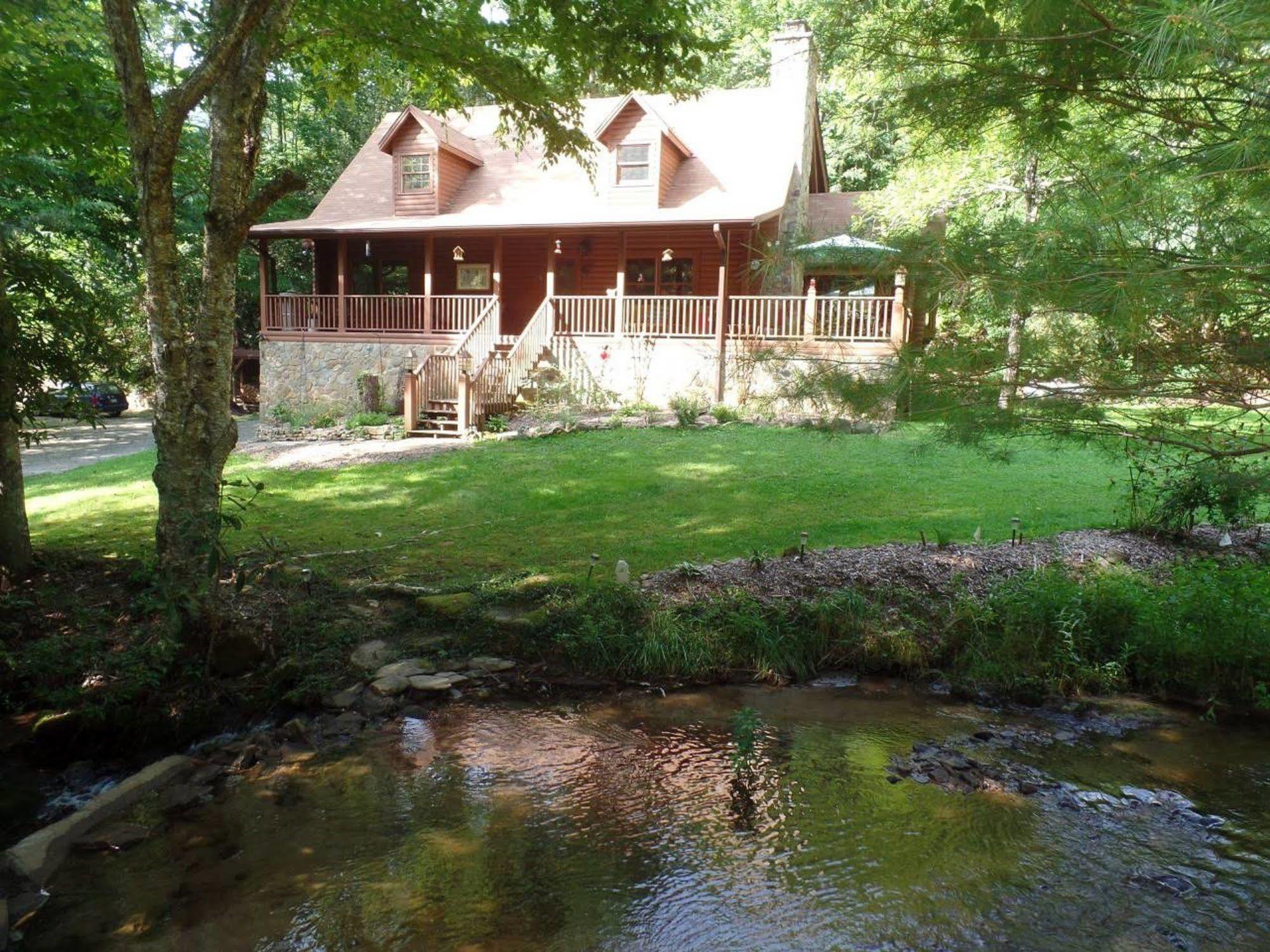 Creekside Paradise Bed And Breakfast Robbinsville Exterior photo